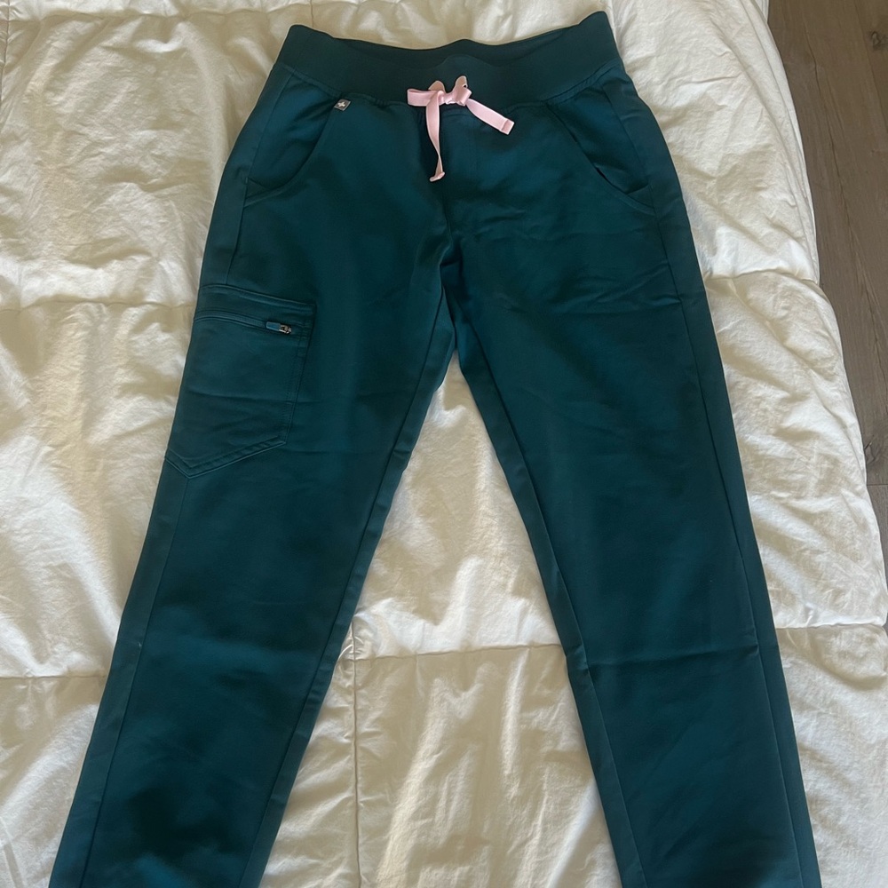 Figs jogger scrub